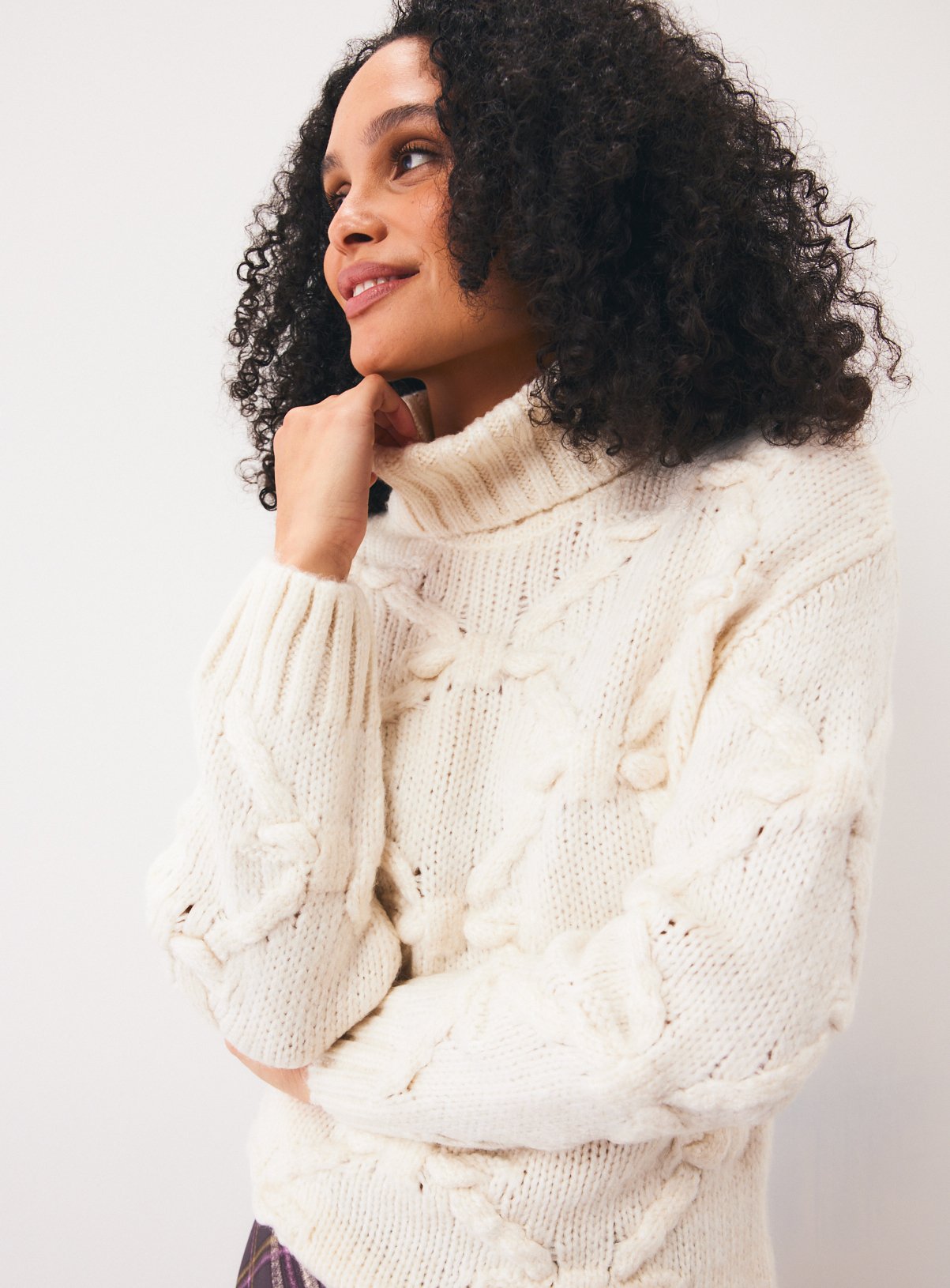 Diamond Pattern Knitted Roll Neck Sweater 