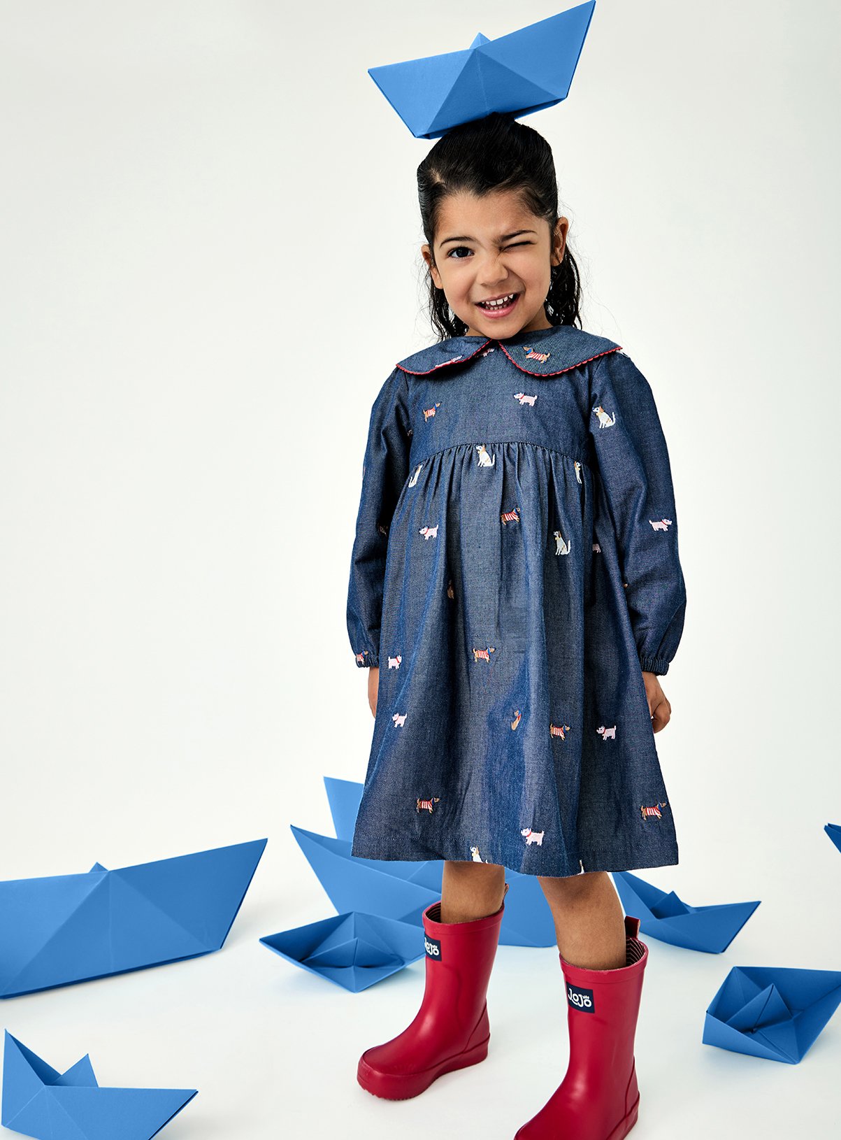JOJO MAMAN BÉBÉ Pet Embroidered Chambray Dress Mid Wash Denim 