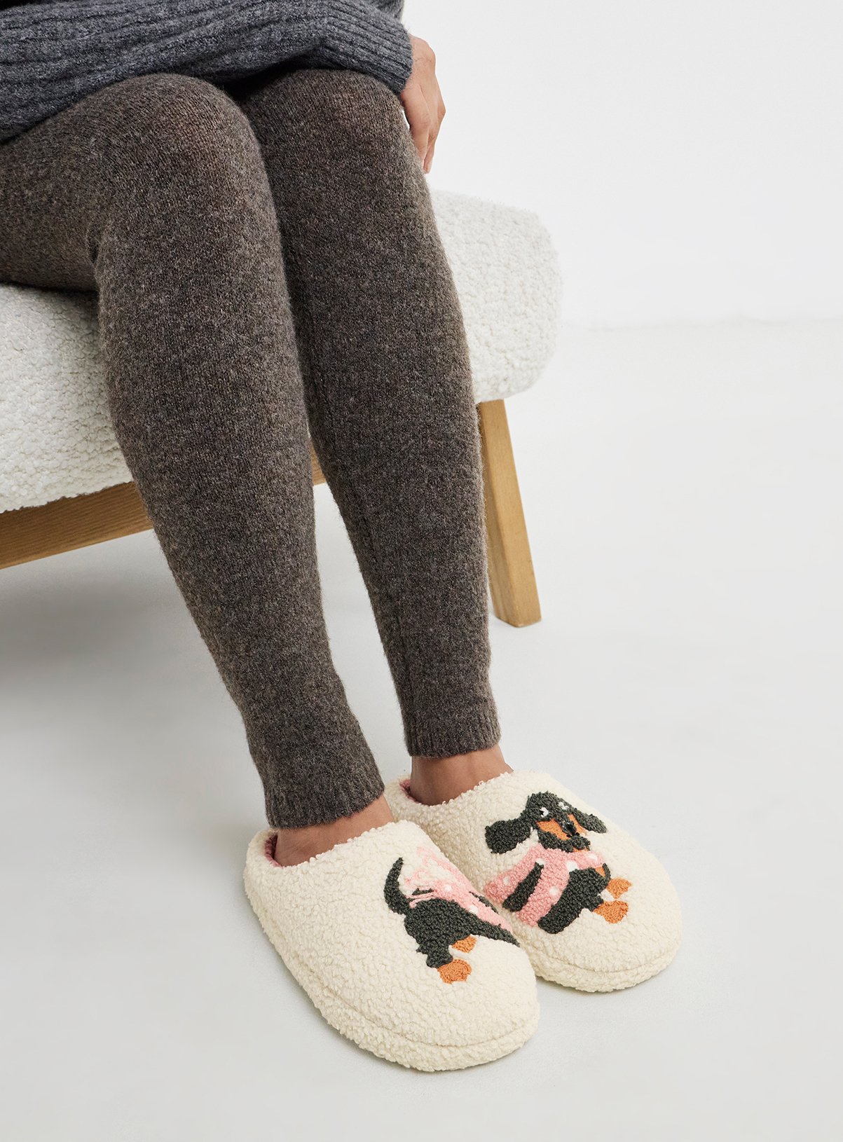 SIMPLY BE Dog Borg Slipper Wide Fit 