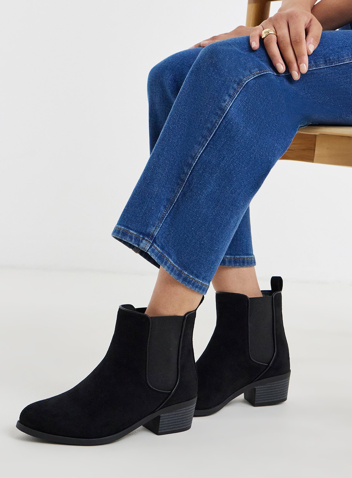 JD WILLIAMS Chelsea Block Heel Ankle Boot Wide Fit 