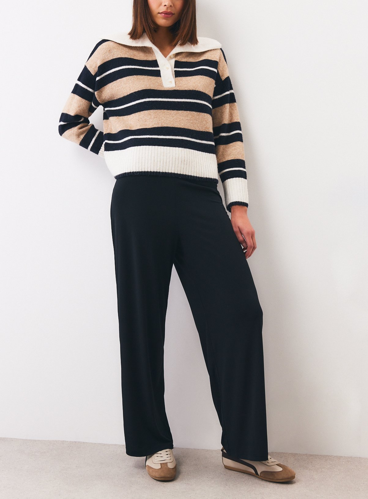 Black Wide Leg Trousers 
