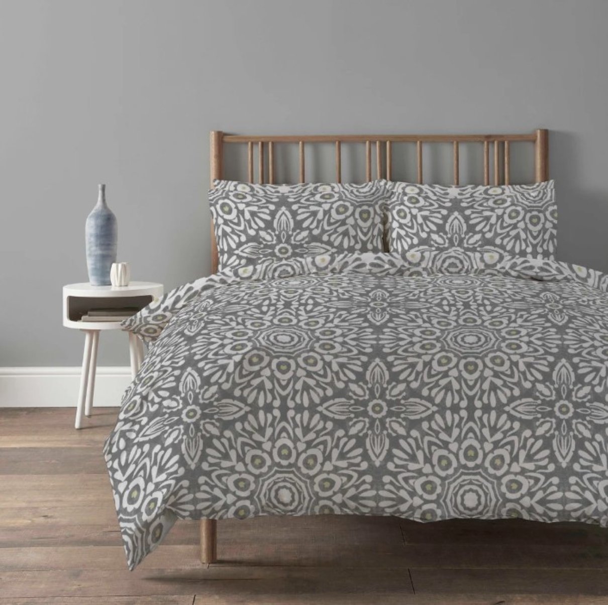 New Edge Blinds Alhambra Grey Duvet Set - Double