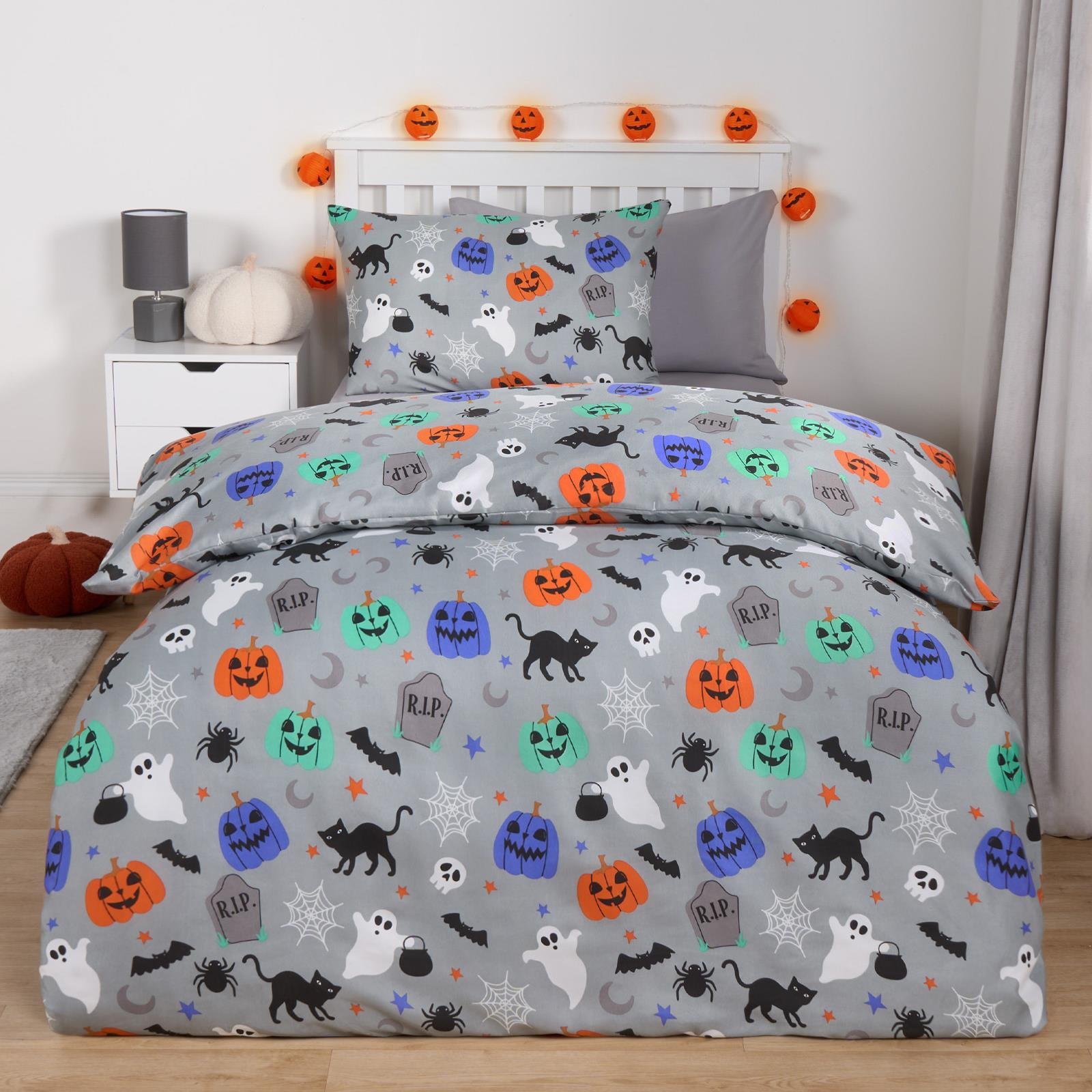 OHS Halloween Kids Duvet Cover Set Light Grey - Single