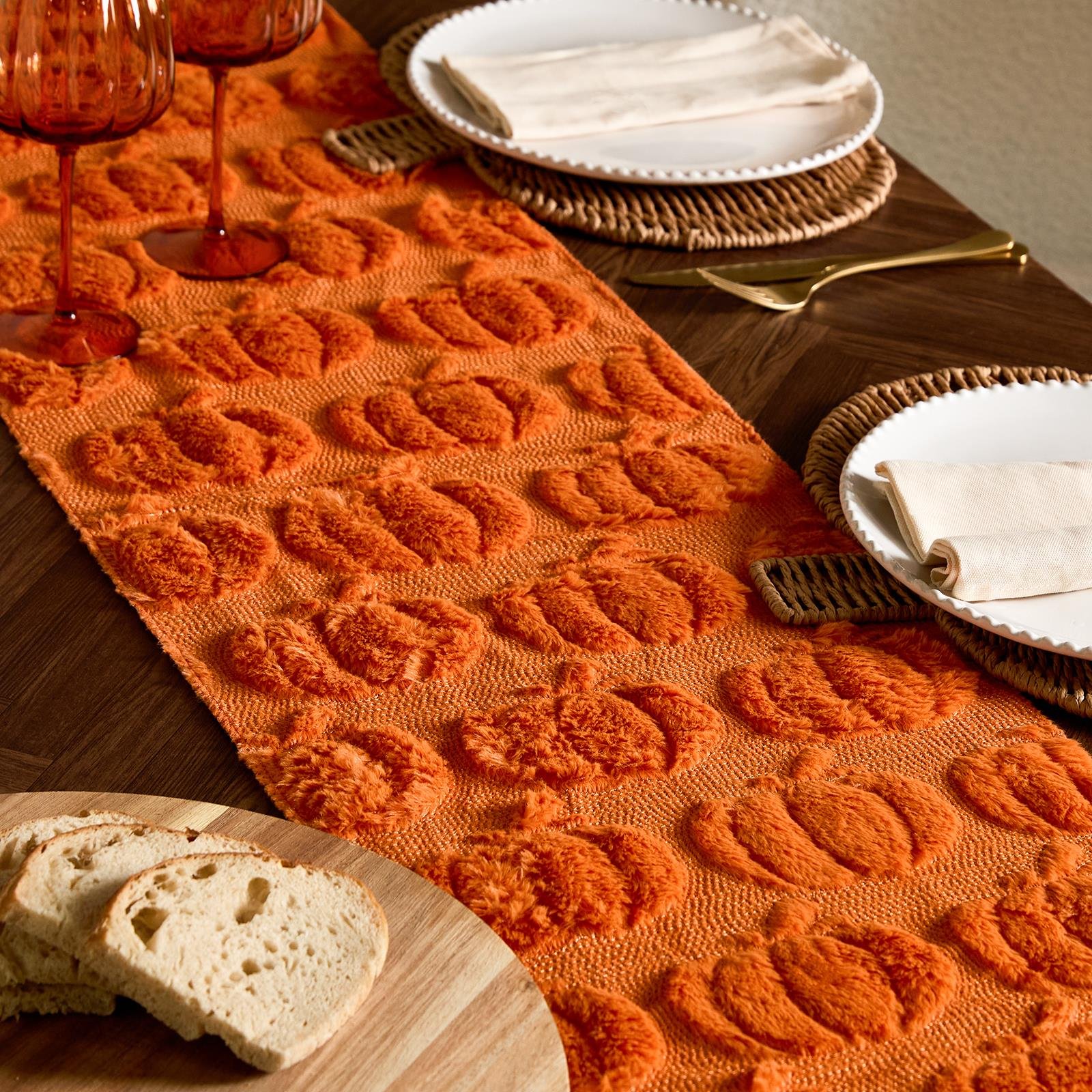 OHS Tufted Pumpkin Table Runner - Rust