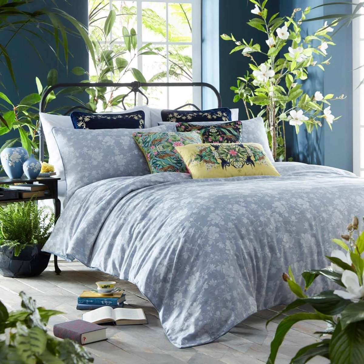 Wedgwood Magnolia Jasper Blue Duvet Cover Set - Double