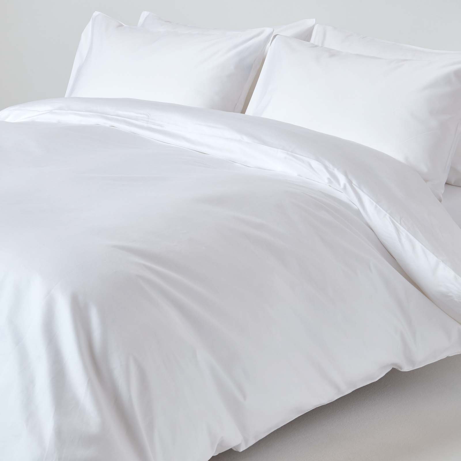 Homescapes Egyptian Cotton White Sateen Bedding Set - Super King