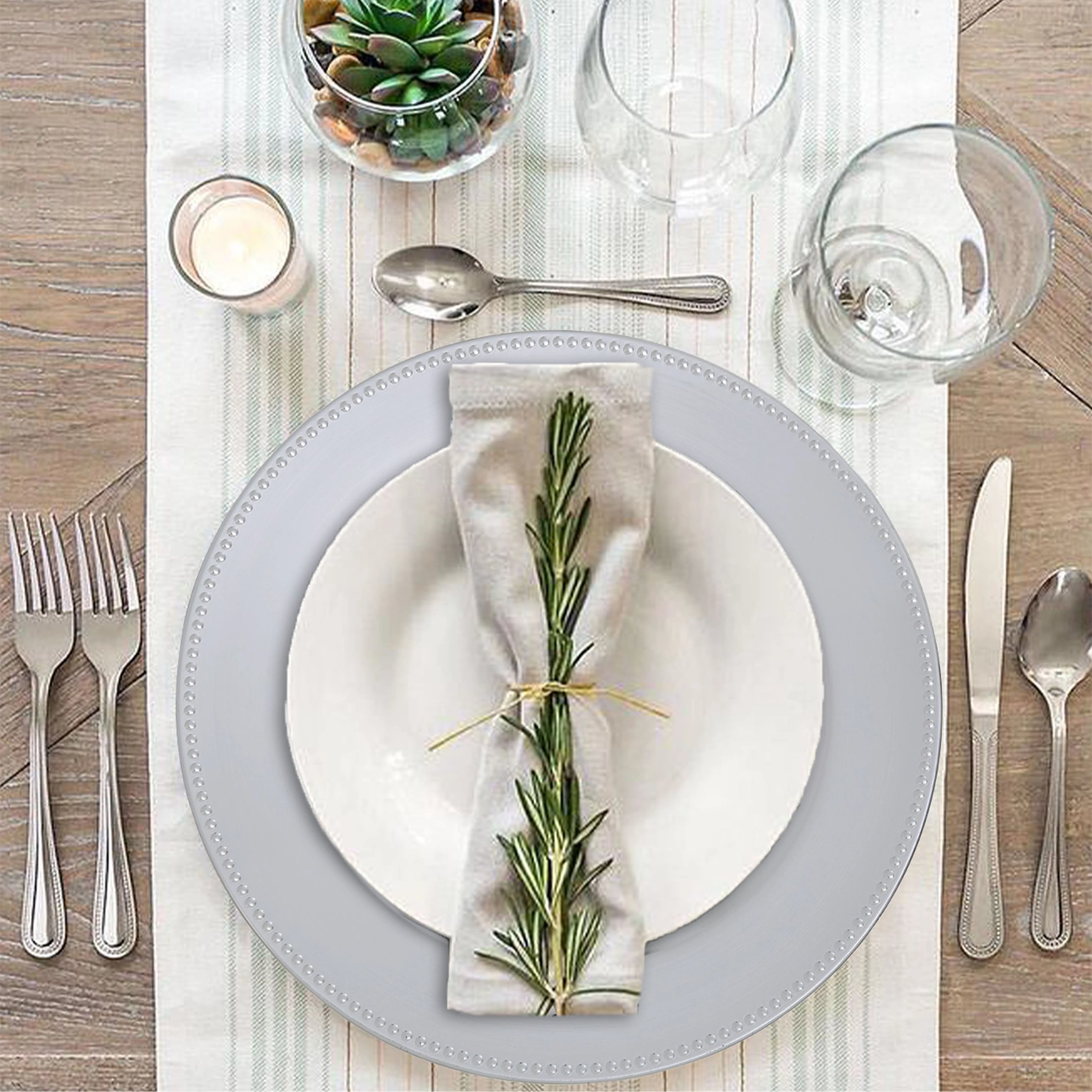 Orsina Dia Dotted Charger Plate - Silver