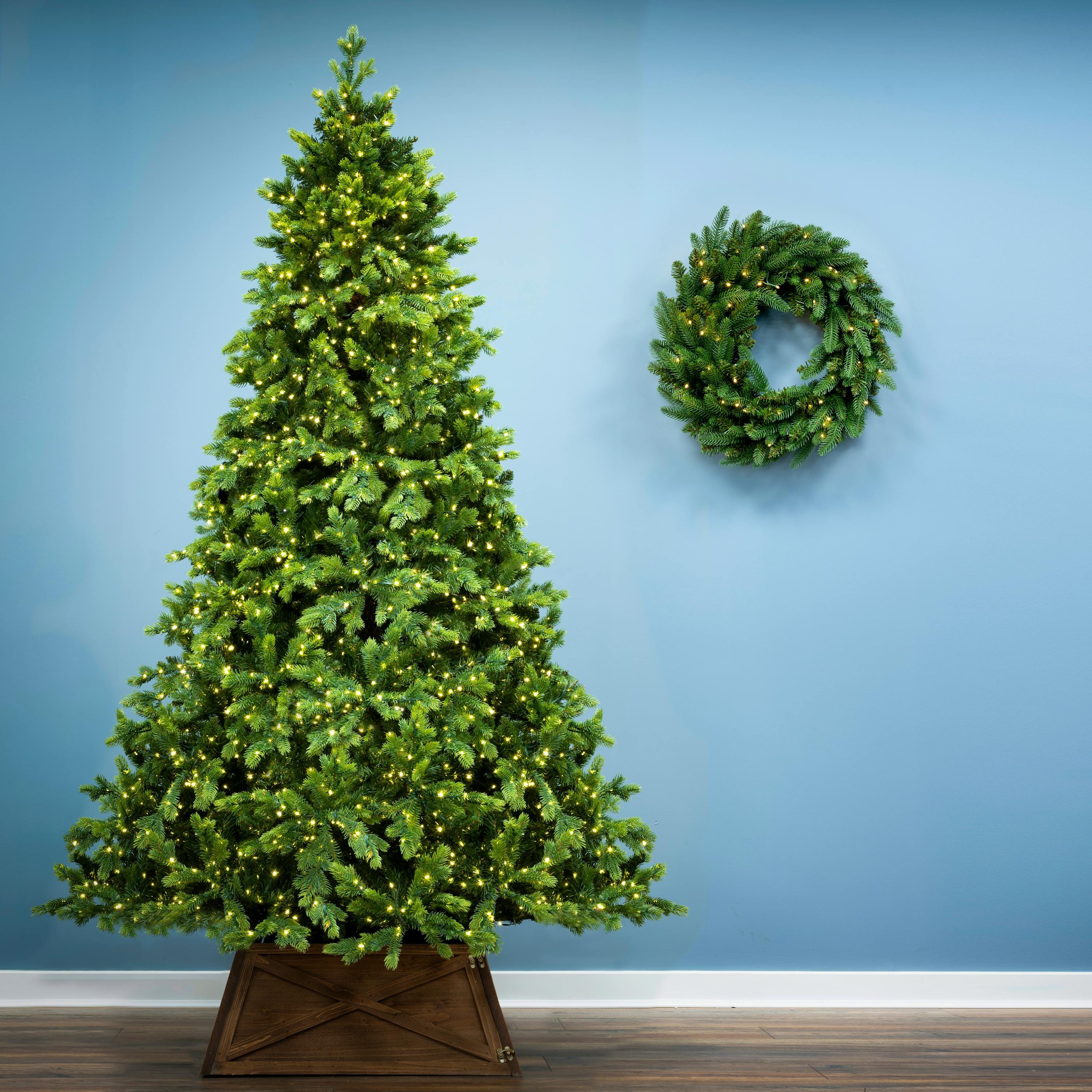 Christmas Tree World 7ft Ultra-Lit Montagna Fir Micro LED Tree