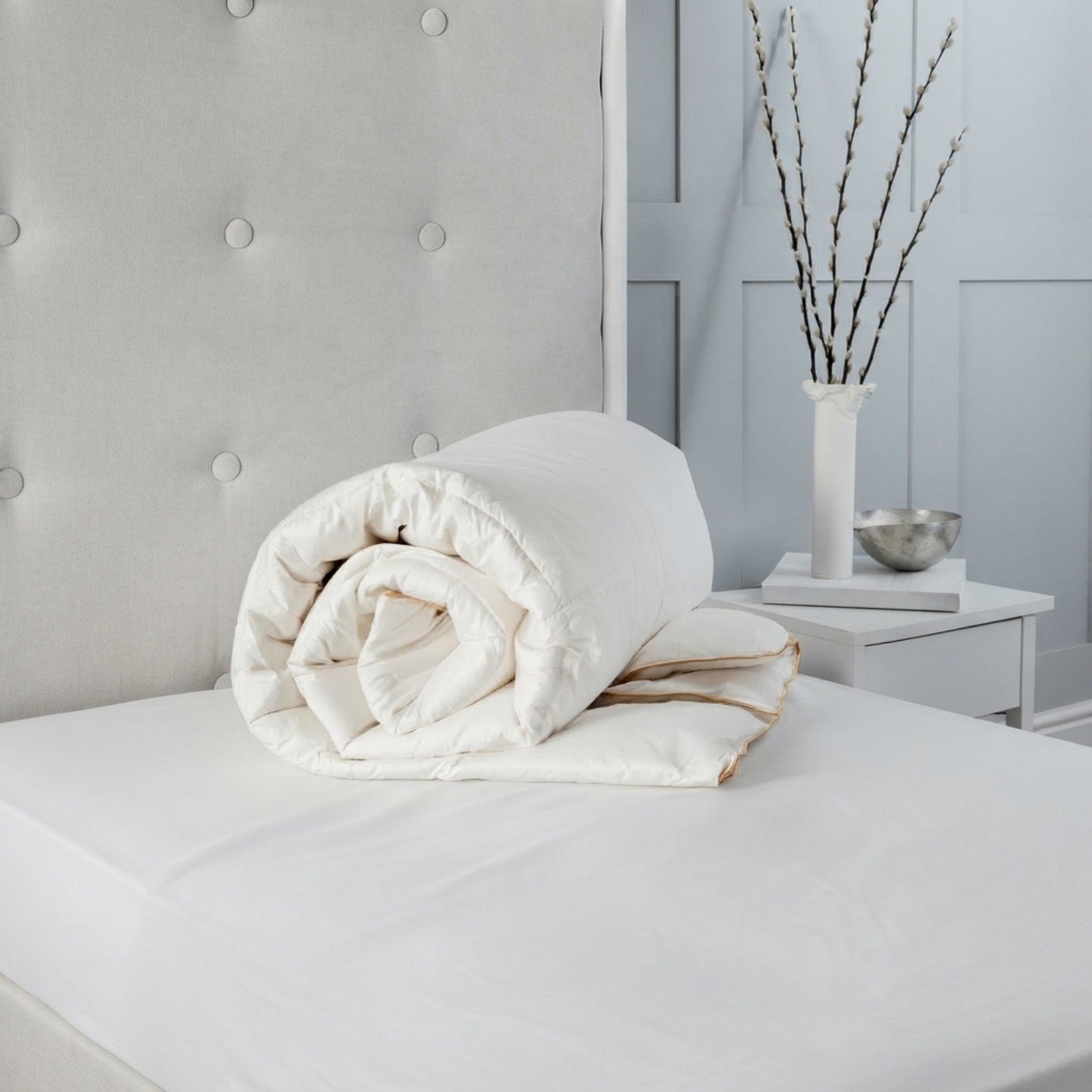 Snug City Luxury Goose Feather & Down Duvet 13.5 Tog - Single