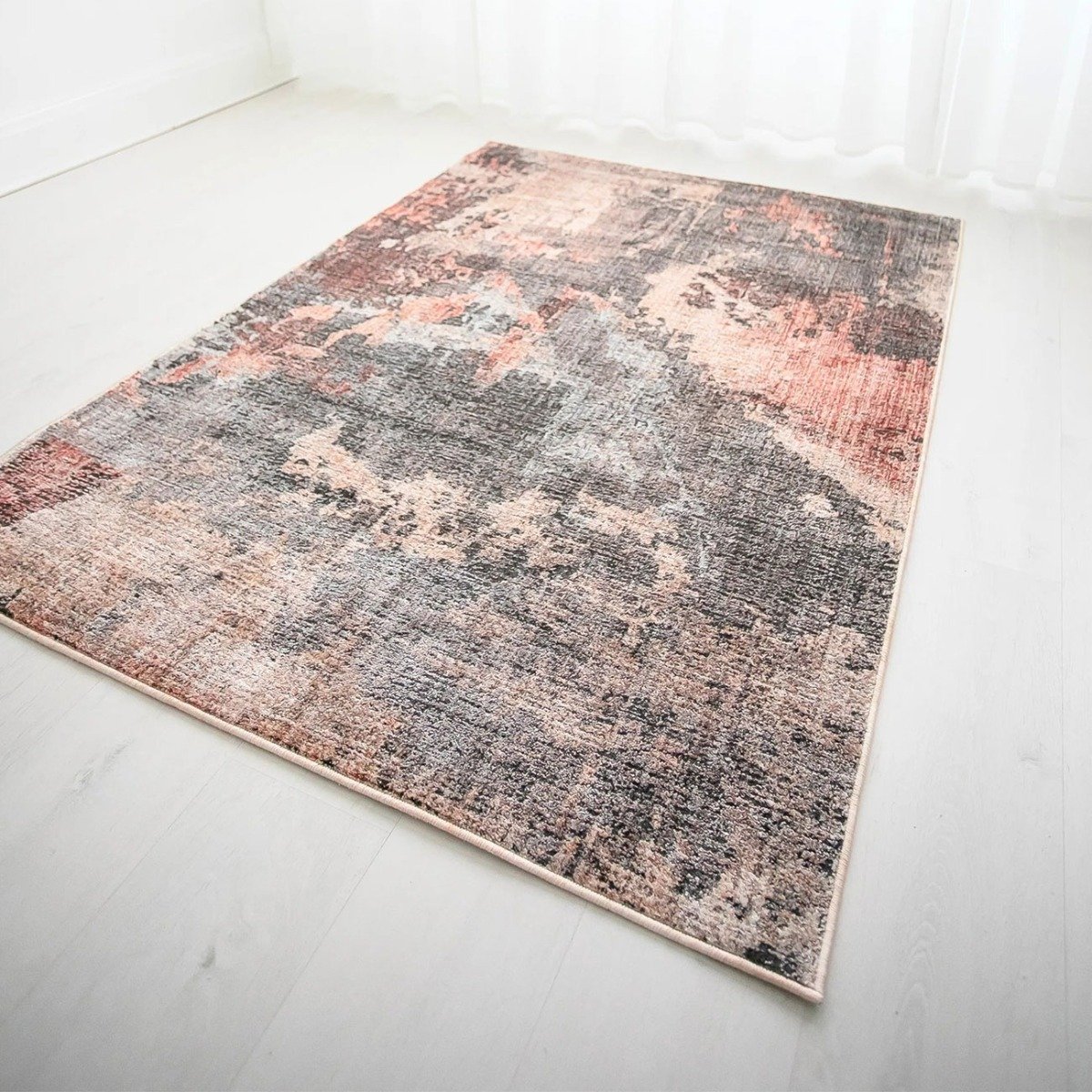 Mega Flooring Pink Traditional Abstract Rug - 120 x 170cm
