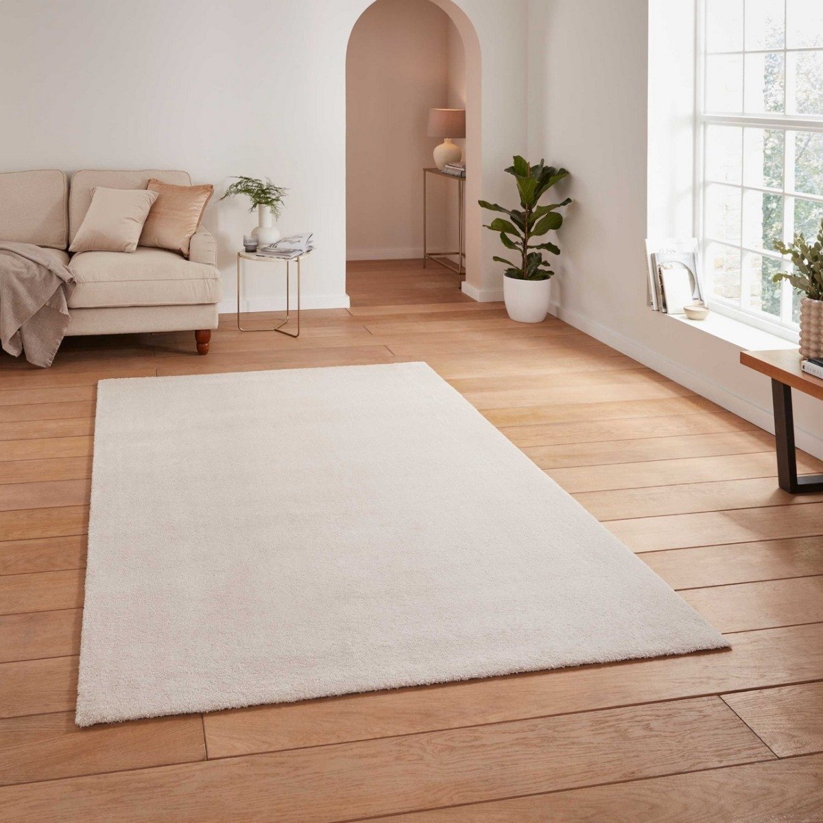Mega Flooring White Shaggy Plain Rug - 160 x 230cm