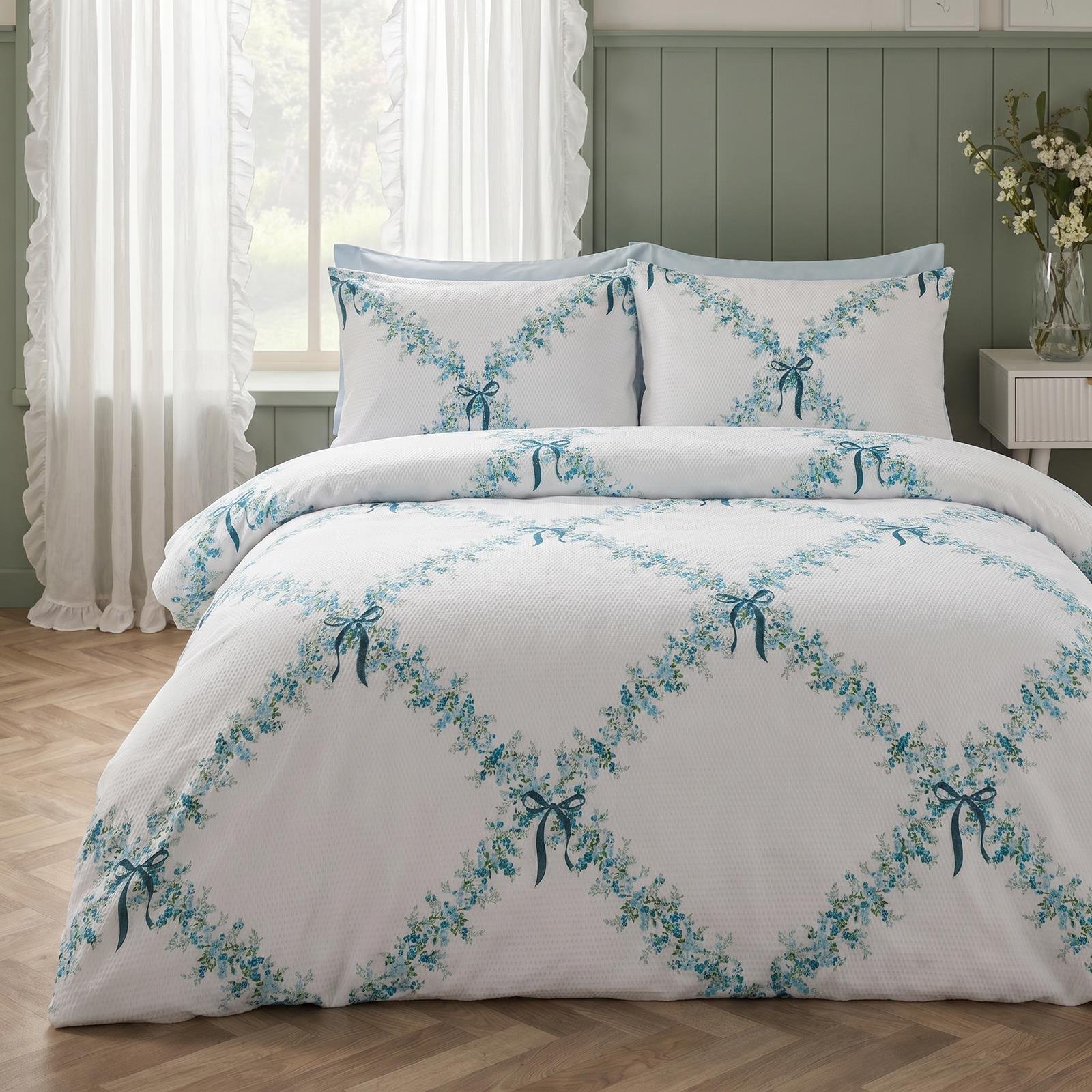 OHS Floral Lattice Waffle Duvet Cover Set Bedding - Ivory - King