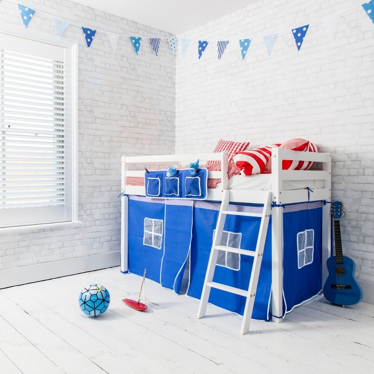 Noa & Nani Ontario Shorty Cabin Bed Midsleeper With Blue Tent - White