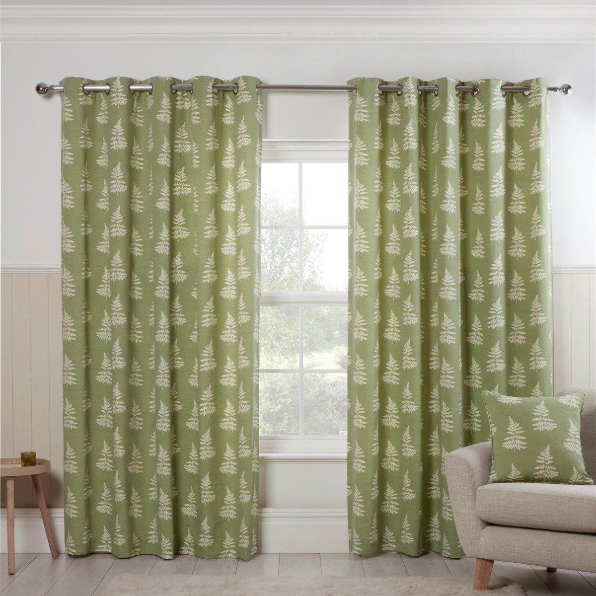 Sundour Esher Eyelet Curtains - Green - 117 x 137cm