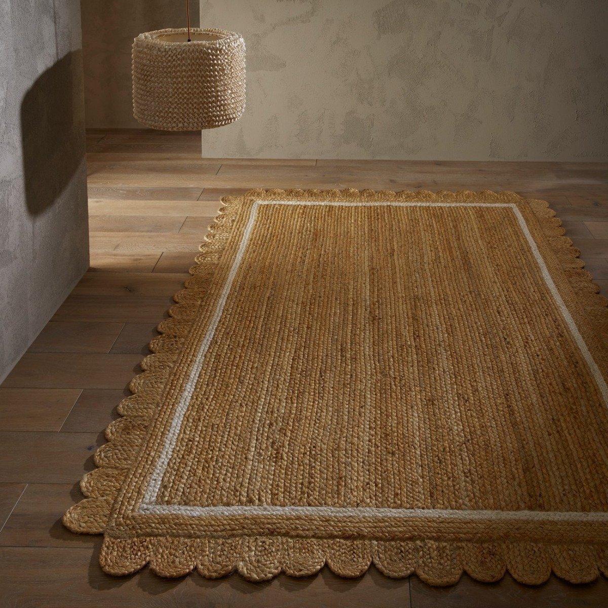 Mega Flooring Beige Handmade Bordered Rug - 160 x 230cm