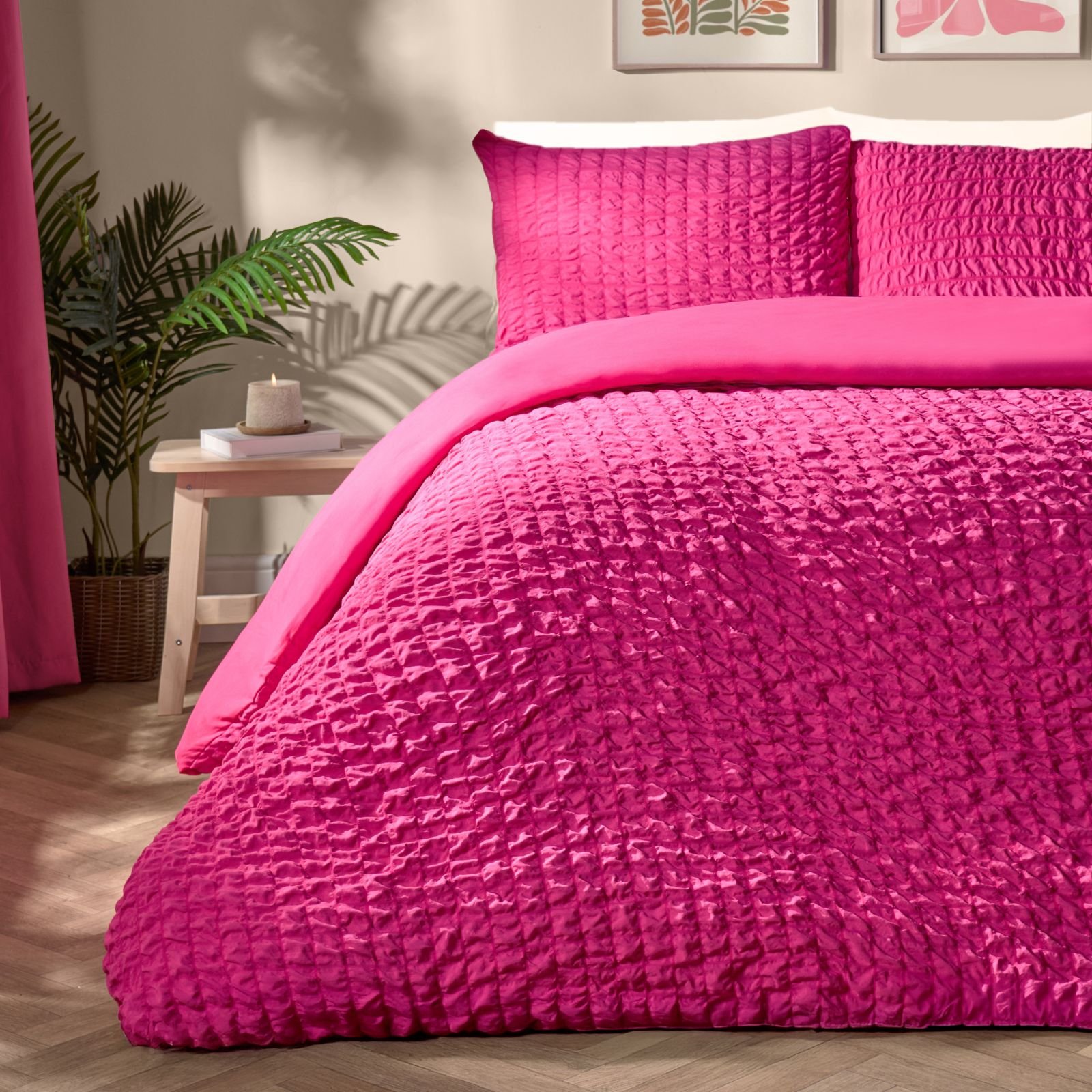 OHS Seersucker Duvet Cover Set - Hot Pink - King