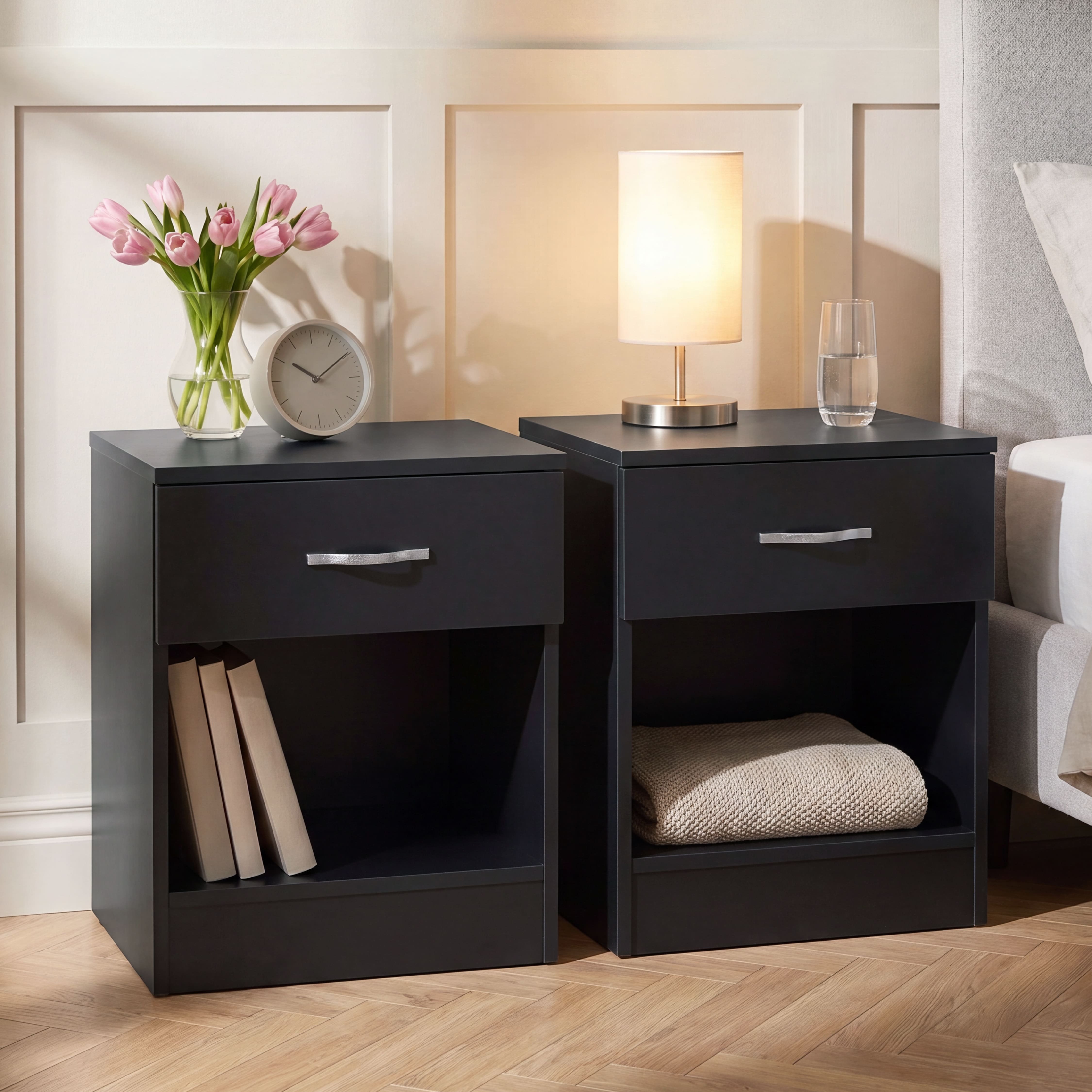 Vida Designs Riano 1 Drawer Bedside Chest Set of 2 - Black