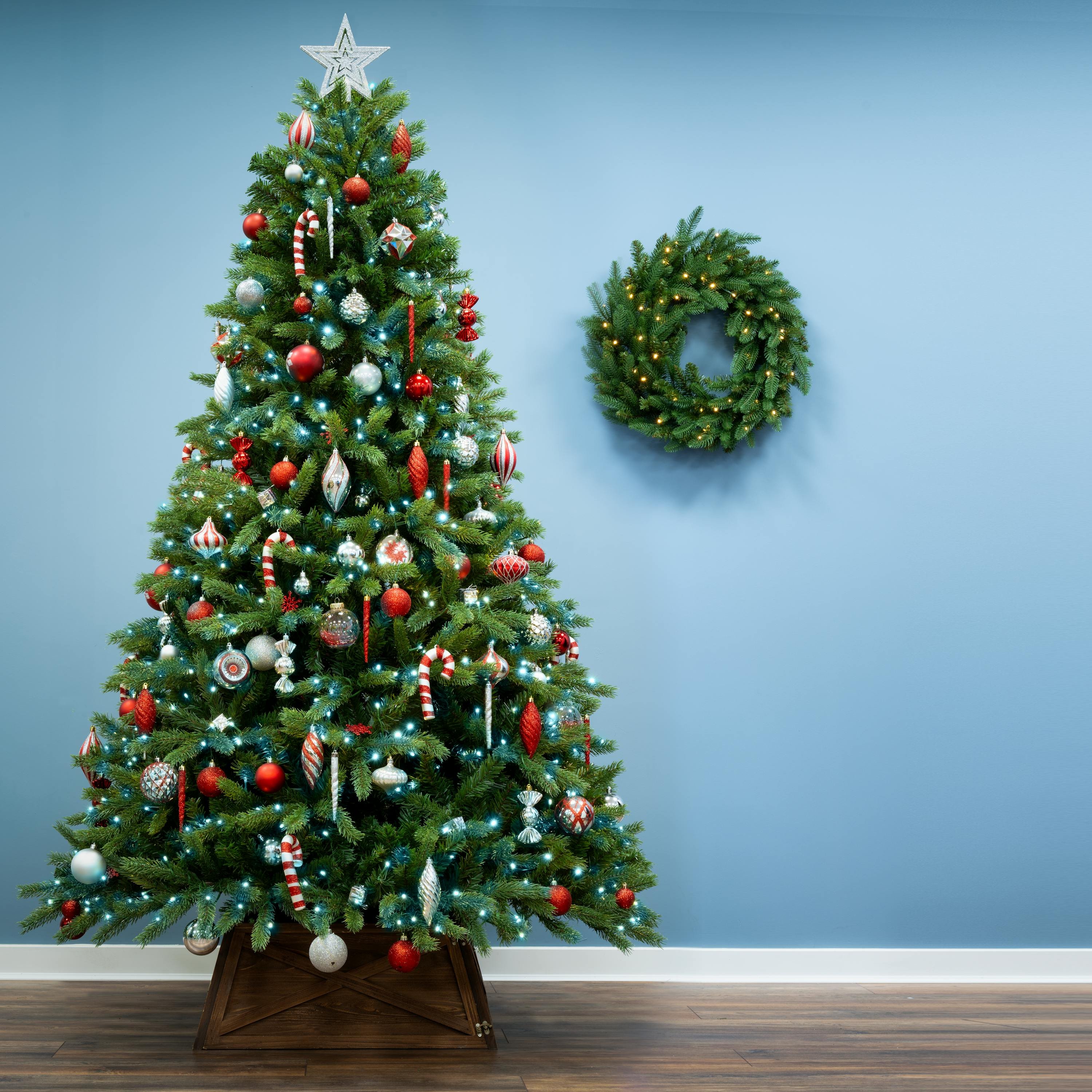 Christmas Tree World 4ft Ultra Devonshire Fir - Warm White/White Lights