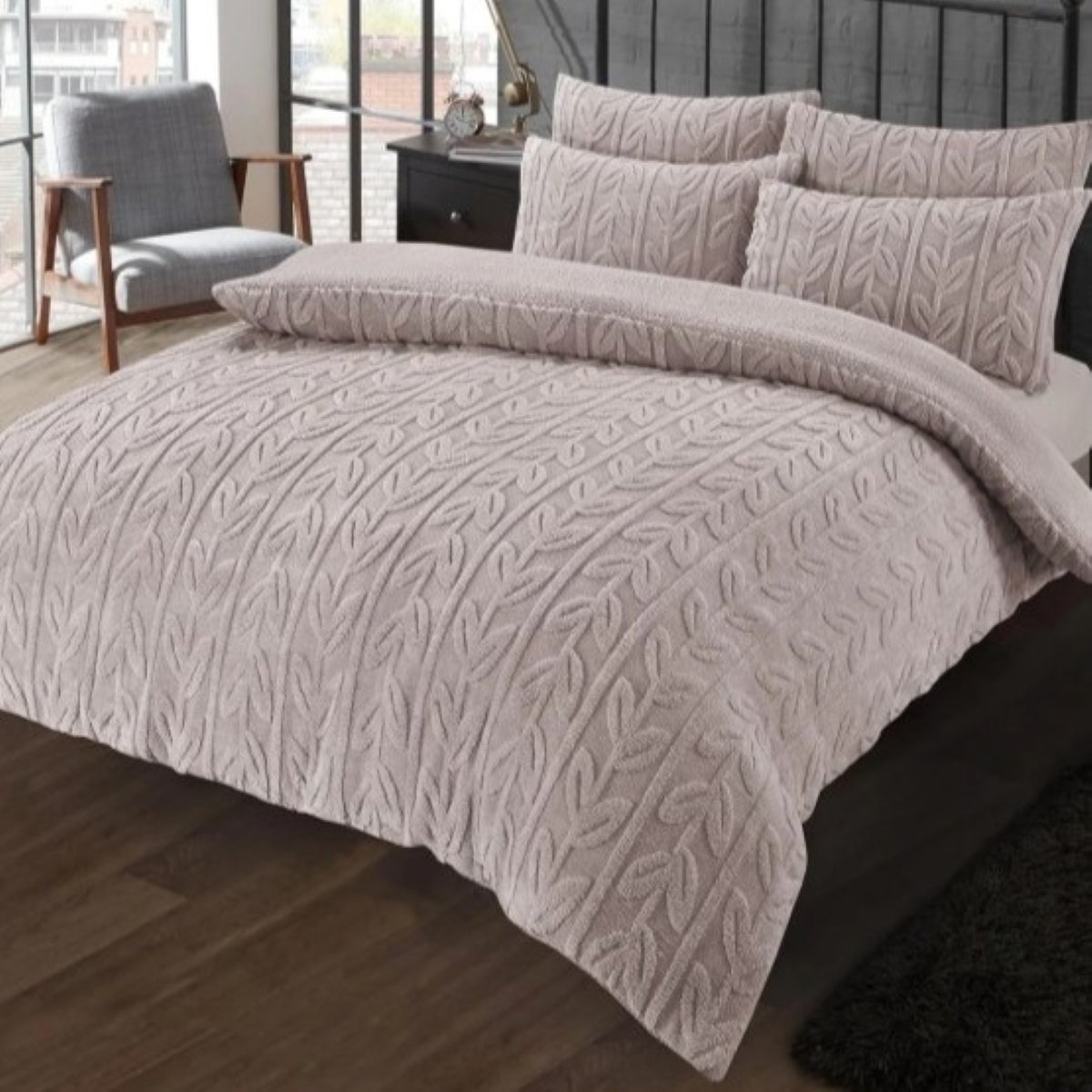 New Edge Blinds Leaf Printed Teddy Natural Duvet Set - Double