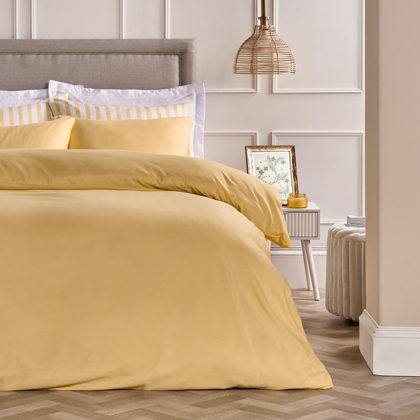 OHS Plain Dyed Microfibre Duvet Cover Set Bedding Lemon - King