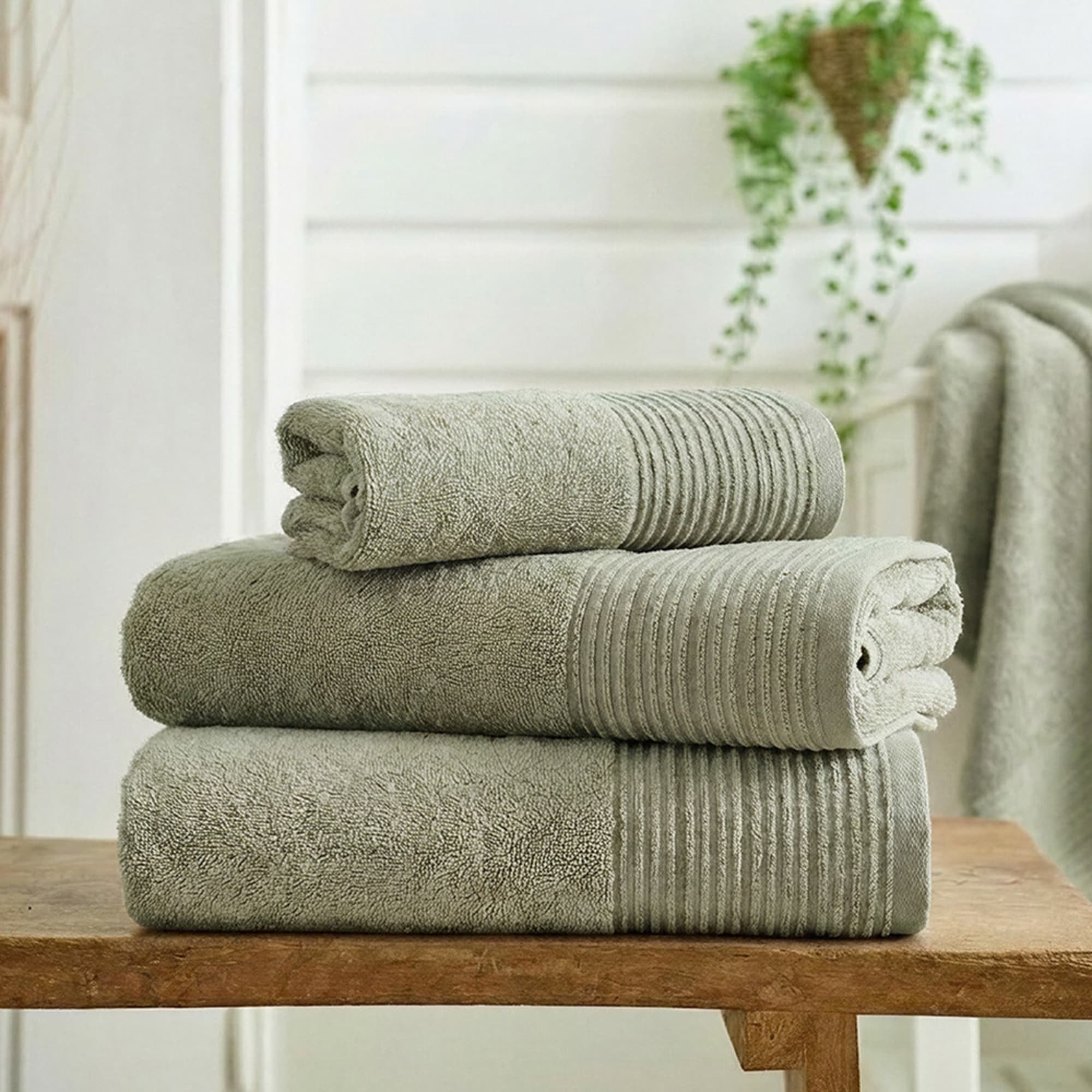 Deyongs Supersoft Zero Twist 100% Cotton Face Cloth 550 GSM Avelon - Green