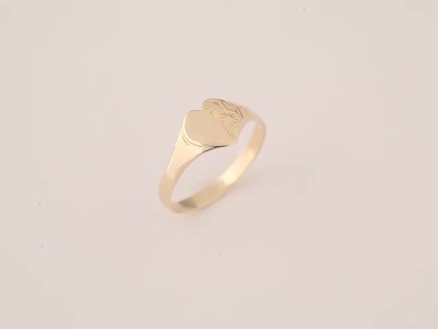 Revere 9ct Gold Maids Signet Ring