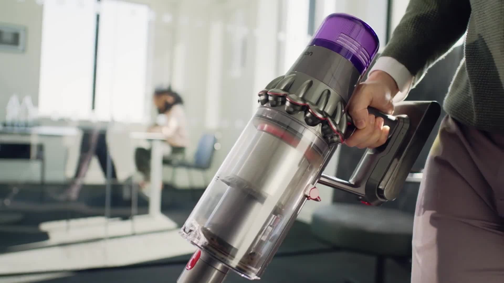 Dyson deals v11 vacuum