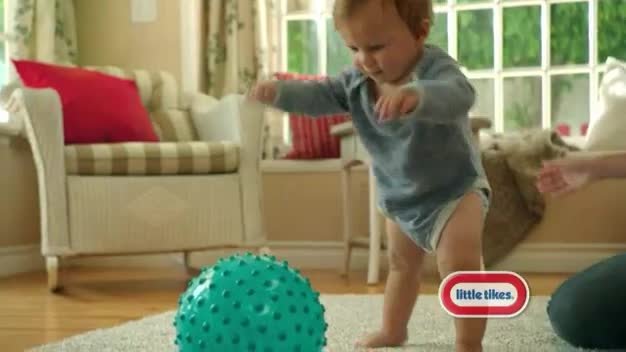 little tikes lil ocean explorers ball chase octopus toy