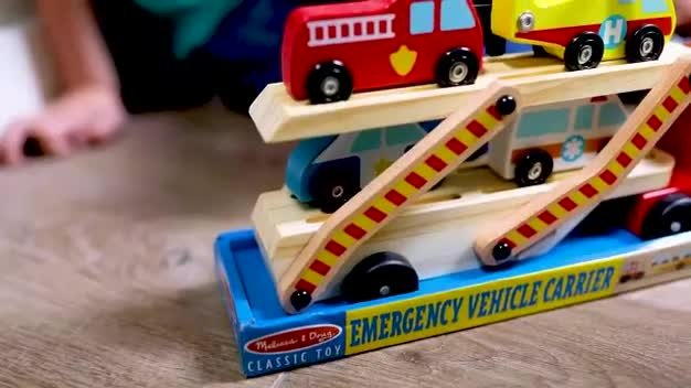 Melissa and doug car hot sale transporter